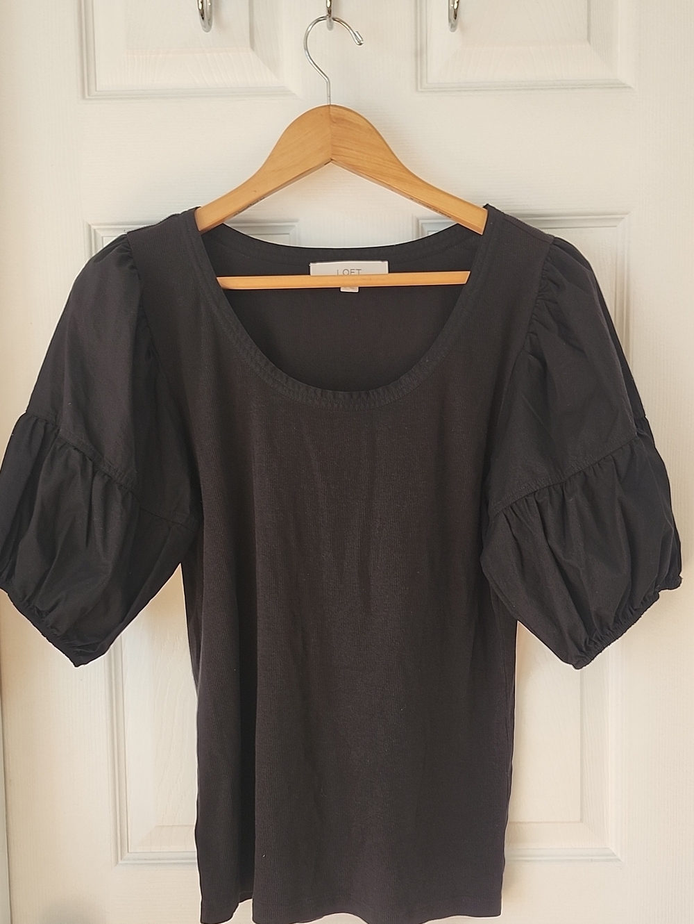 LOFT Black Puff Sleeve Scoop Neck Tee